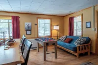 Spacious Family Friendly Cozy Cabin