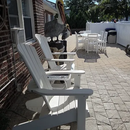 Pelican Point Motel