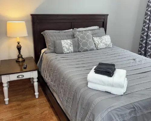 Driftless Loft in the heart of Downtown Decorah, IA فنادق في ديكوراه