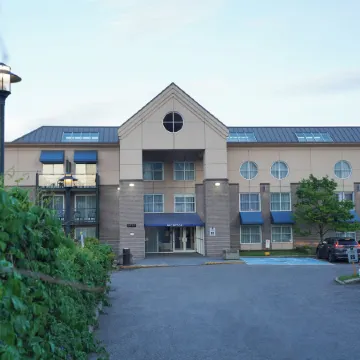 Hôtel Lindbergh Отели рядом с достопримечательностью «Торговый центр Laurier Québec»