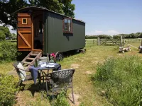 Harbour Ranch Hut - Rustic Countryside Escape Hotel a Emsworth
