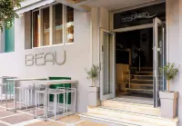 Plaza Hotel Hotel di 