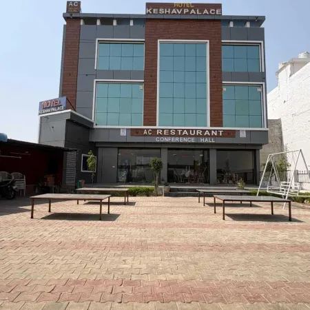 Hotel Keshav Palace