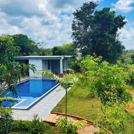 Aloria Sigiriya