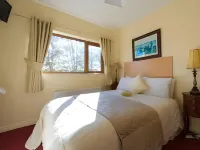 Aisleigh Guest House - breakfast
