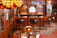 River Island Hotel - bar