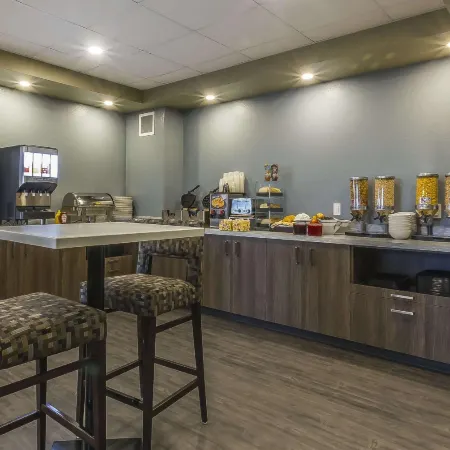 Quality Inn & Suites