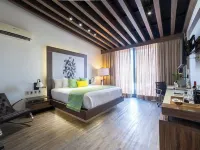 فلو كونديسا Hotels near كونديسا