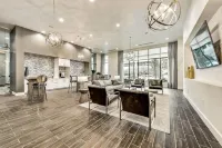 Landing Furnished Apartments Near UT Arlington