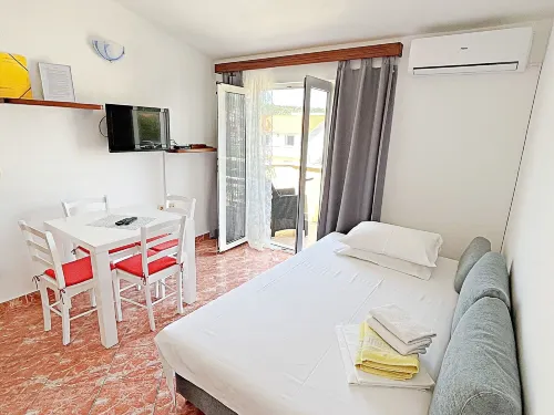 Apartments Neda - Homestays