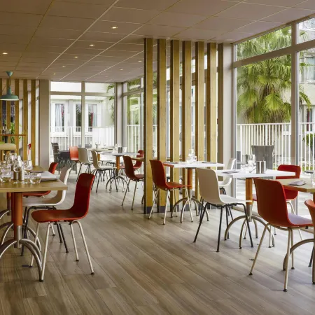 Ibis Arles