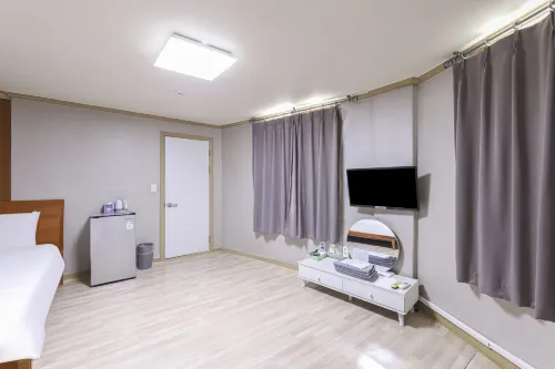 Boryeong Renaissance Pension Stay