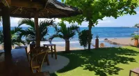 Marianita's Cottages