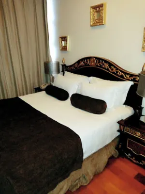 Owu Crown Hotel - Guest Room