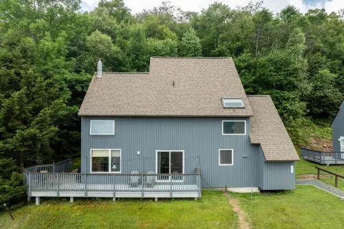 Clyde's Cabin 4 Bedroom Home - 3-Star