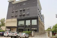 Ginger Faridabad - parking