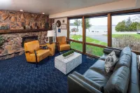 Pine Grove Resort