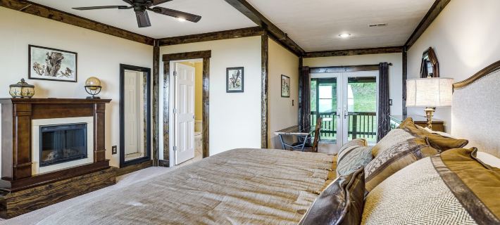 Shenandoah NP Escape w/ Deck: Hike, Soak + Fish Hotels in Page County