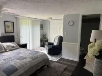 Rosey's Retreat Charming 2-bedroom Country Cottage in LaFollette, Tennessee WiFi - 3-Star