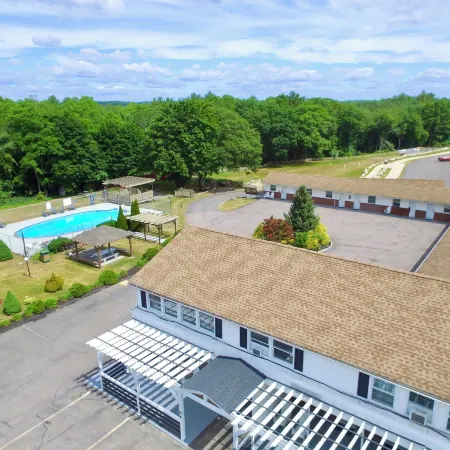 Aquastar Inn