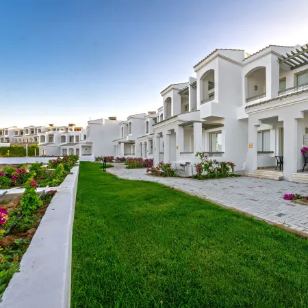 Invidia Coral Beach Tiran Отели рядом с достопримечательностью «Шаркс-Бэй»