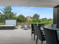 "Hariet" - 600m from the Sea - Boutique
