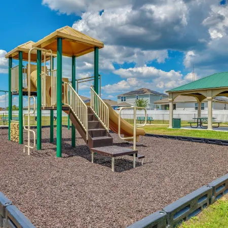 Modern Dundee Townhome Near Lakes & Legoland!