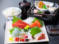 โรงแรมฟูจิ ทัตสึงาโอกะ - โรงแรมราคาถูก