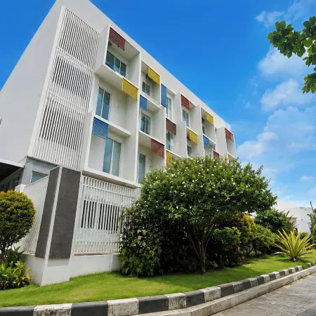 Townhouse Oak Hotel Damar Kurung