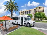 Embassy Suites by Hilton Anaheim Orange - parking