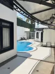 Casa Bonita Hotel & Luxury Residence - プール