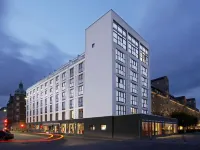 Scandic Front Hotels near Amalienborg