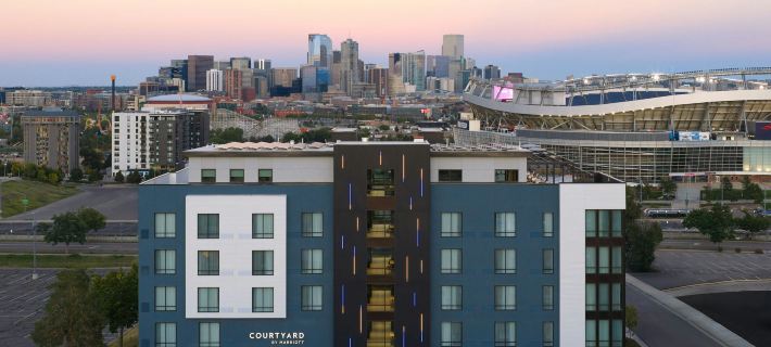 Courtyard by Marriott Denver Downtown West โรงแรมในเดนเวอร์