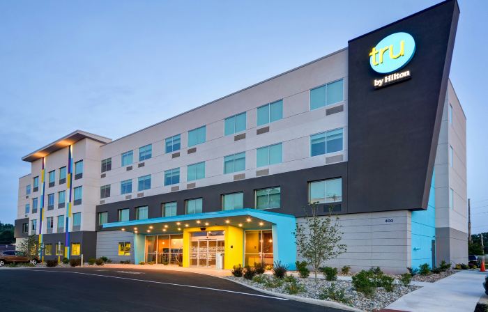Tru by Hilton Denver, PA