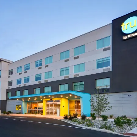 Tru by Hilton Denver, PA
