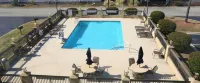 Hampton Inn Sumter - Pools