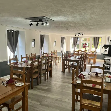 Novar Arms Hotel