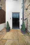4BD/3Bath/2Car Drive/Garden/Games room/Nr Hospital - 3-نجوم