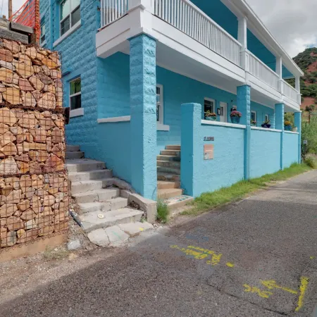'St Valentine' Apartment w/ Balcony in Bisbee