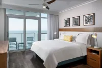 Hilton Grand Vacations Club Ocean Enclave Myrtle Beach - Pools