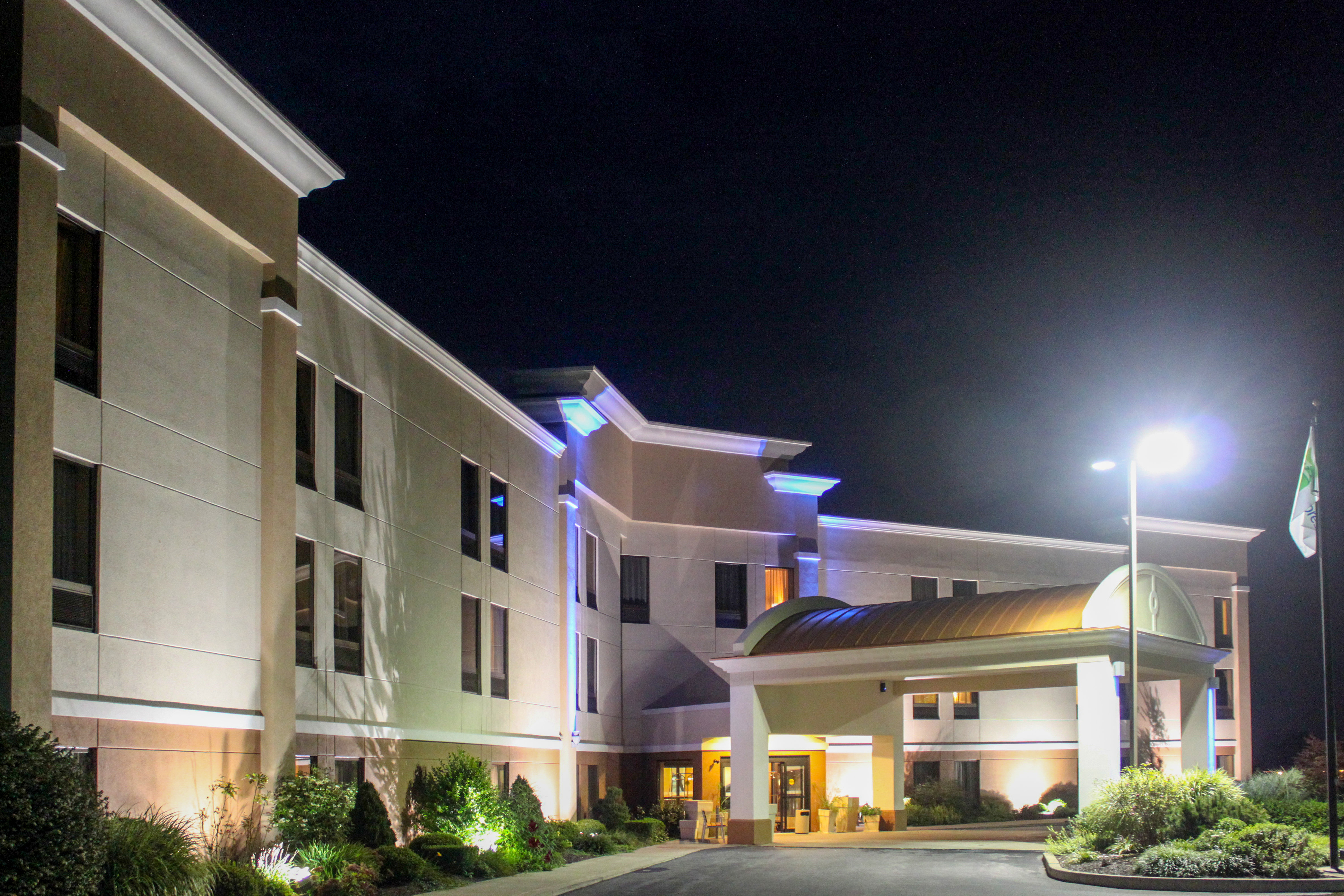 Holiday Inn Express Lewisburg - New Columbia, an Ihg Hotel