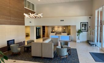 Holiday Inn Express & Suites Tracy