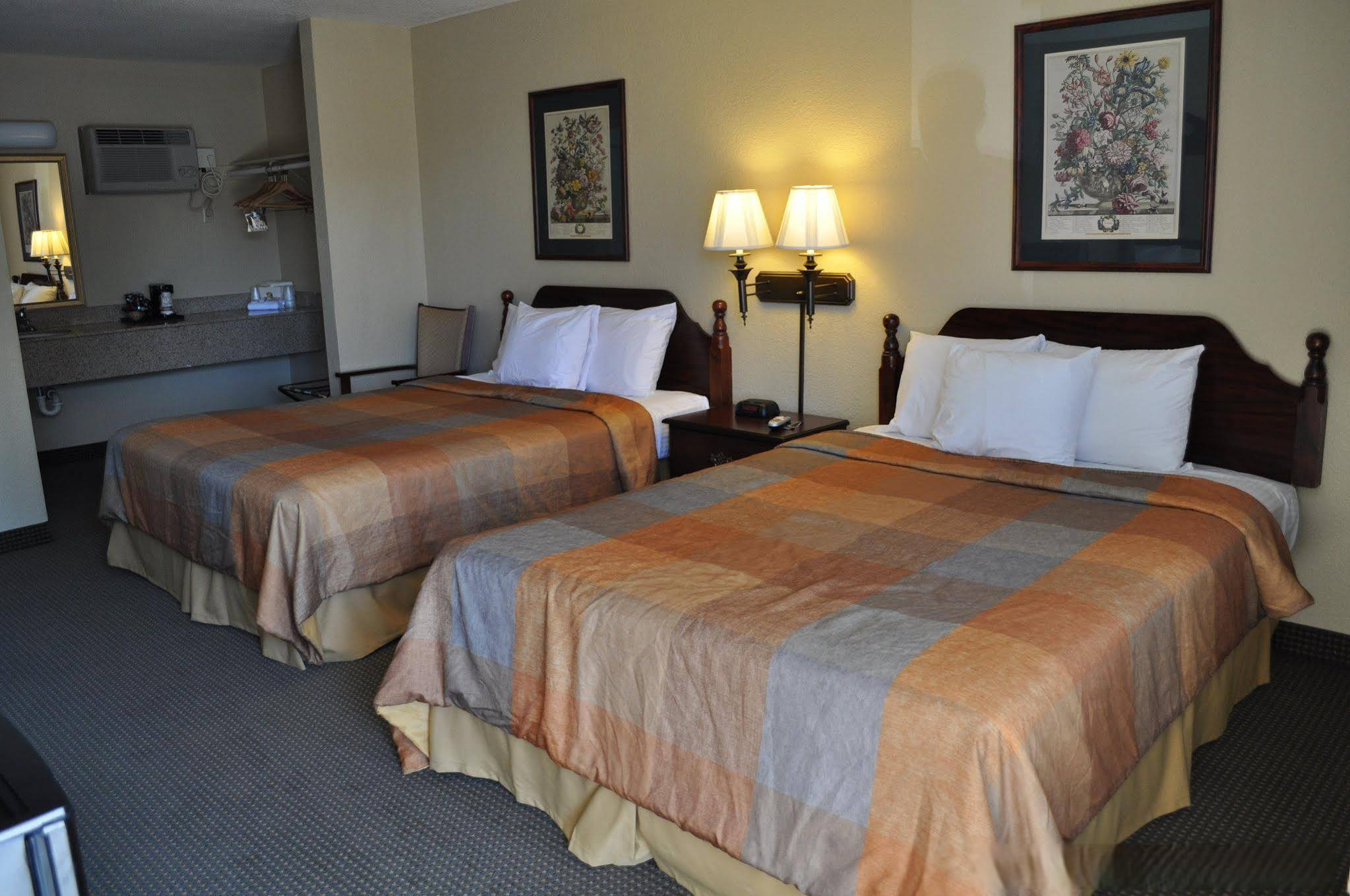 Best Western Plus Corning Inn