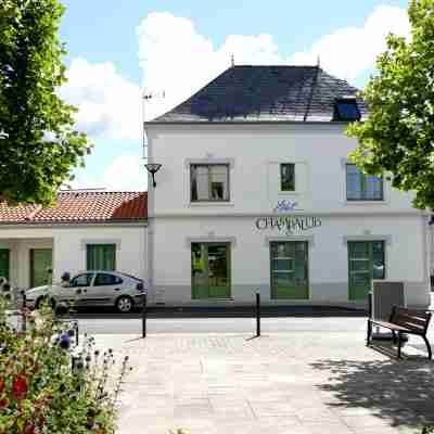 Hôtel Le Champalud Hotel Exterior