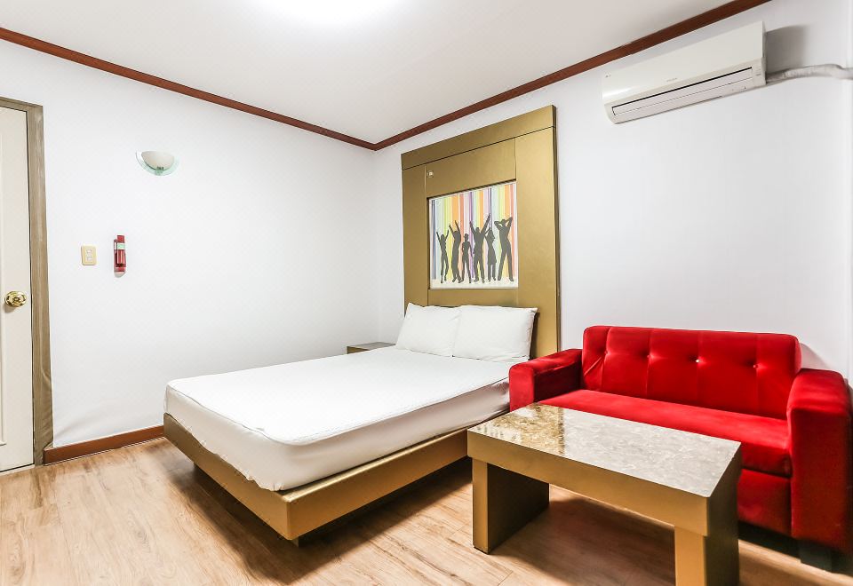 2. 속초 두바퀴모텔..