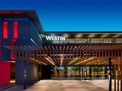 The Westin Xi’an（2-min walk to UNESCO Wild Goose Pagoda & 15min to Shaanxi History Museum）