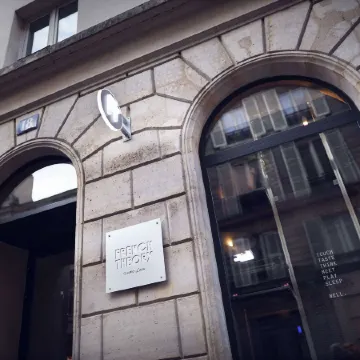 French Theory Hotel & Restaurant Отели рядом с достопримечательностью «5-й округ: Латинский квартал»