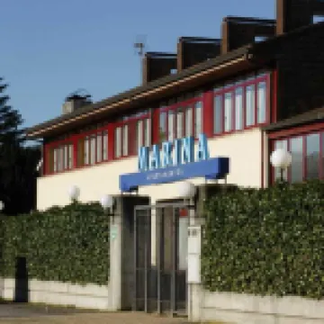 Marina Hotels in Comarca Aviles