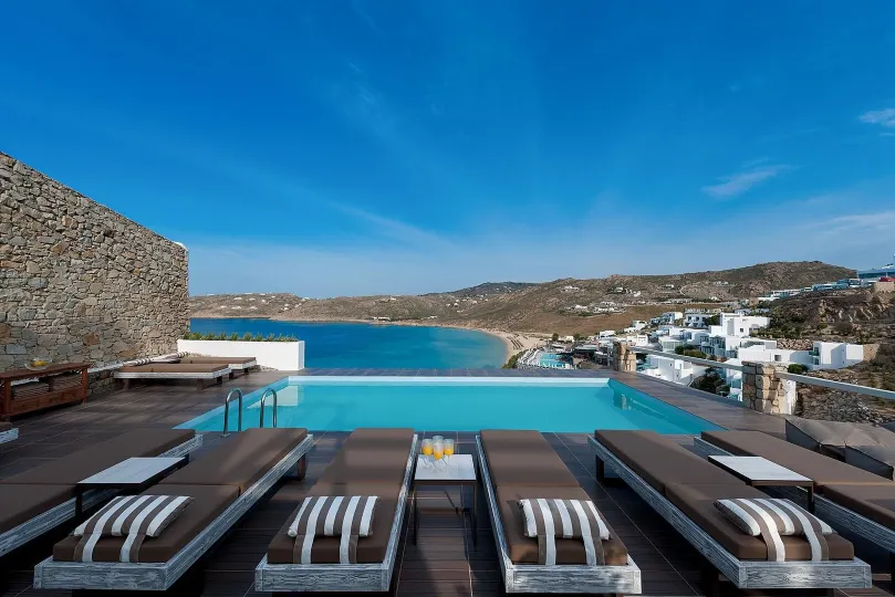 Cova Mykonos Suites