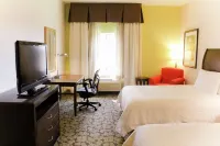 Hilton Garden Inn Redding - piscina